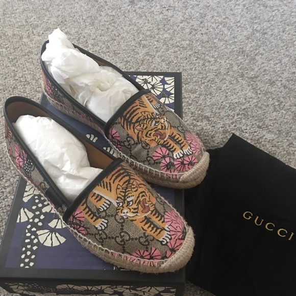 Gucci Shoes - Authentic Gucci Shoes